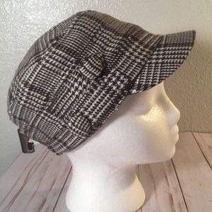 NWT Brown white Houndstooth wool blend baker boy